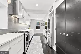2335 Carpenter St, Philadelphia, PA 19146 - Photo 14