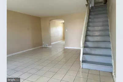 6640 E Roosevelt Boulevard, Philadelphia, PA 19149 - Photo 2