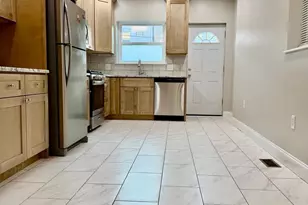 2126 S Iseminger St, Philadelphia, PA 19148 - Photo 6
