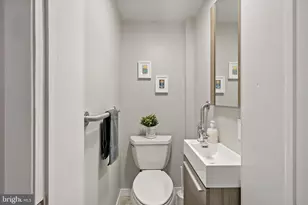 2126 S Iseminger St, Philadelphia, PA 19148 - Photo 14