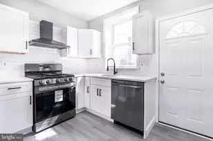 1927 S Norwood St, Philadelphia, PA 19145 - Photo 4