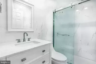 1927 S Norwood St, Philadelphia, PA 19145 - Photo 14