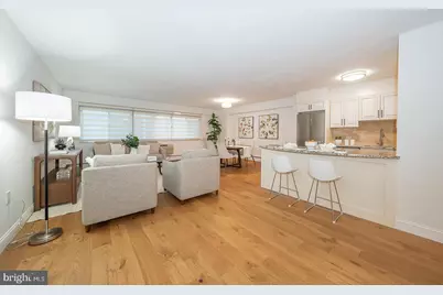 1900 John F Kennedy Boulevard #402, Philadelphia, PA 19103 - Photo 4