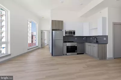 689 N Broad Street #404, Philadelphia, PA 19123 - Photo 4