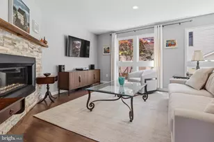 808 Carpenter St, Philadelphia, PA 19147 - Photo 1