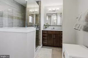 808 Carpenter St, Philadelphia, PA 19147 - Photo 30