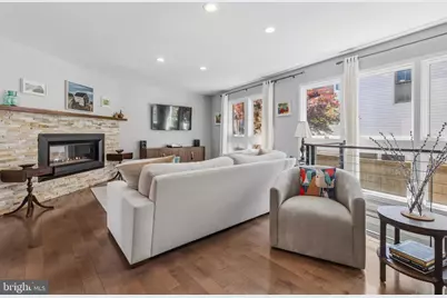 808 Carpenter Street #C, Philadelphia, PA 19147 - Photo 8