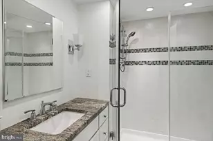 1326 Spruce St, Philadelphia, PA 19107 - Photo 14