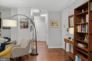 1326 Spruce St, Philadelphia, PA 19107 - Photo 12