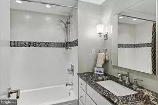 1326 Spruce St, Philadelphia, PA 19107 - Photo 16