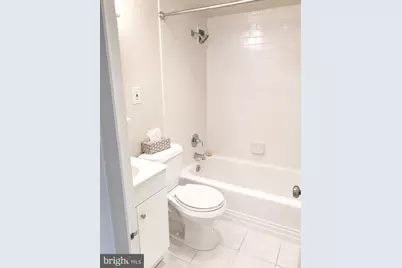 200 Locust Street #4DN, Philadelphia, PA 19106 - Photo 8