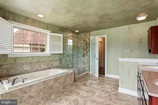 929 Alburger Ave, Philadelphia, PA 19115 - Photo 44
