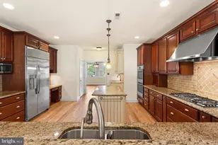 929 Alburger Ave, Philadelphia, PA 19115 - Photo 14