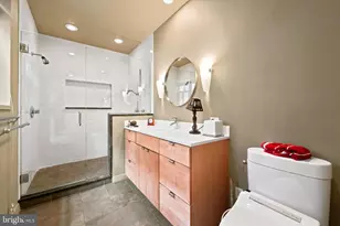 1510 Green St, Philadelphia, PA 19130 - Photo 10