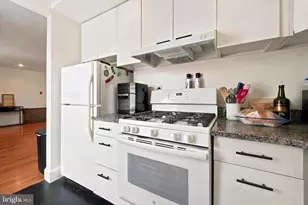 1510 Green St, Philadelphia, PA 19130 - Photo 30