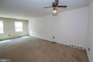 12074 Abby Rd, Philadelphia, PA 19154 - Photo 14