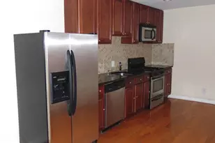 2405 Carpenter St, Philadelphia, PA 19146 - Photo 4