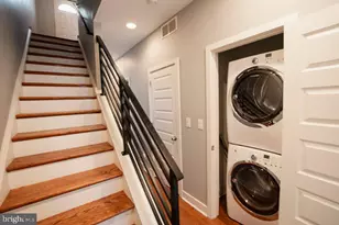 1727 Annin St, Philadelphia, PA 19146 - Photo 10