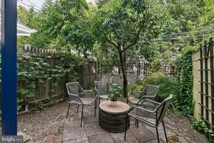 621 S Bambrey St, Philadelphia, PA 19146 - Photo 26