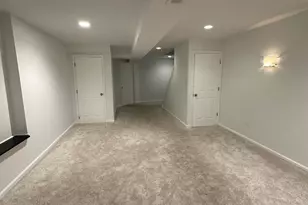406 Brown St, Philadelphia, PA 19123 - Photo 8