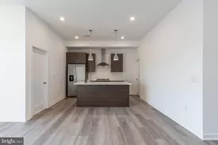 710 N 16th St, Philadelphia, PA 19130 - Photo 8