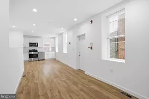 2162 E York St, Philadelphia, PA 19125 - Photo 8