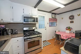 1715 S Iseminger St, Philadelphia, PA 19148 - Photo 10