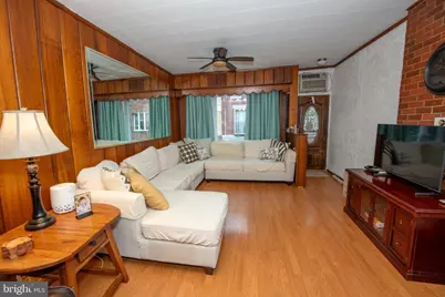 1715 S Iseminger Street, Philadelphia, PA 19148 - Photo 4