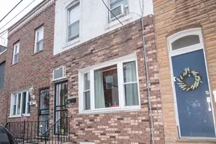 1715 S Iseminger St, Philadelphia, PA 19148 - Photo 2