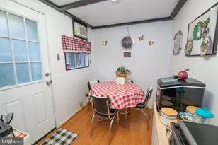 1715 S Iseminger St, Philadelphia, PA 19148 - Photo 12