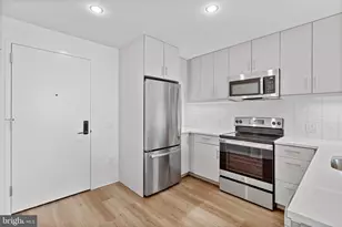 569 N 5th St, Philadelphia, PA 19123 - Photo 4