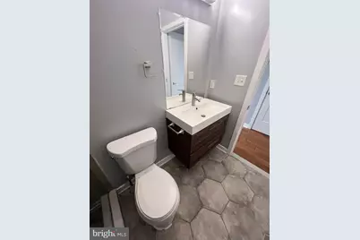 924 N 15th Street #3, Philadelphia, PA 19130 - Photo 12