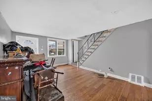 7620 Sherwood Rd, Philadelphia, PA 19151 - Photo 6