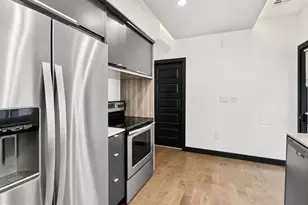 519 N 38th St, Philadelphia, PA 19104 - Photo 14
