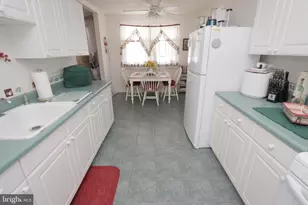 11709 Brandon Rd, Philadelphia, PA 19154 - Photo 10