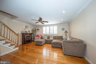 8910 Sylvia Ln, Philadelphia, PA 19115 - Photo 6