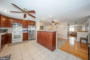 8910 Sylvia Ln, Philadelphia, PA 19115 - Photo 18