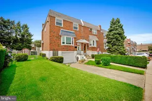 11916 Templeton Dr, Philadelphia, PA 19154 - Photo 2