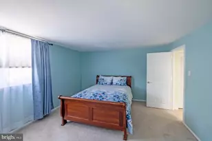 700 Susquehanna Rd, Philadelphia, PA 19111 - Photo 22