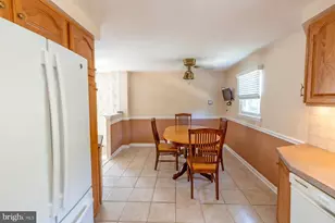 700 Susquehanna Rd, Philadelphia, PA 19111 - Photo 18