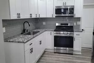 1535 W Seltzer St, Philadelphia, PA 19132 - Photo 12
