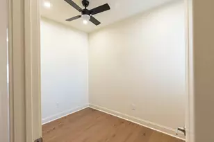 2018 S Garnet St, Philadelphia, PA 19145 - Photo 14