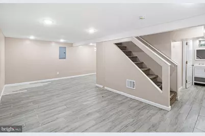 8008 Algon Avenue, Philadelphia, PA 19152 - Photo 2