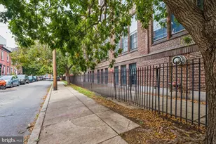 2220 Manton St, Philadelphia, PA 19146 - Photo 2
