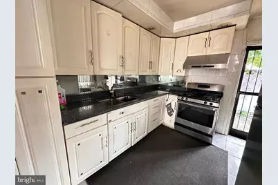 2209 Pierce Street, Philadelphia, PA 19145 - Photo 8