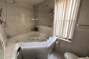 2209 Pierce St, Philadelphia, PA 19145 - Photo 12