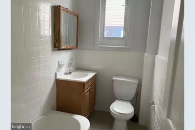 3214 W Diamond Street #3RD FLOOR REAR, Philadelphia, PA 19121 - Photo 4