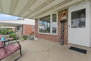3414 Holyoke Rd, Philadelphia, PA 19114 - Photo 4
