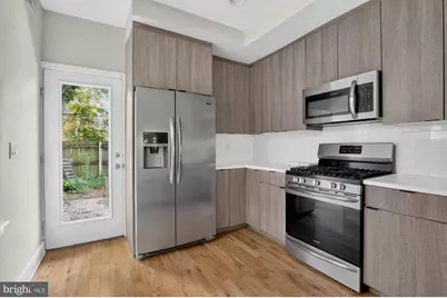 2336 W Thompson Street, Philadelphia, PA 19121 - Photo 10