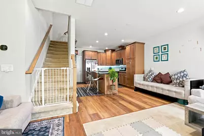 3001 Cityview Walk #194, Philadelphia, PA 19125 - Photo 4